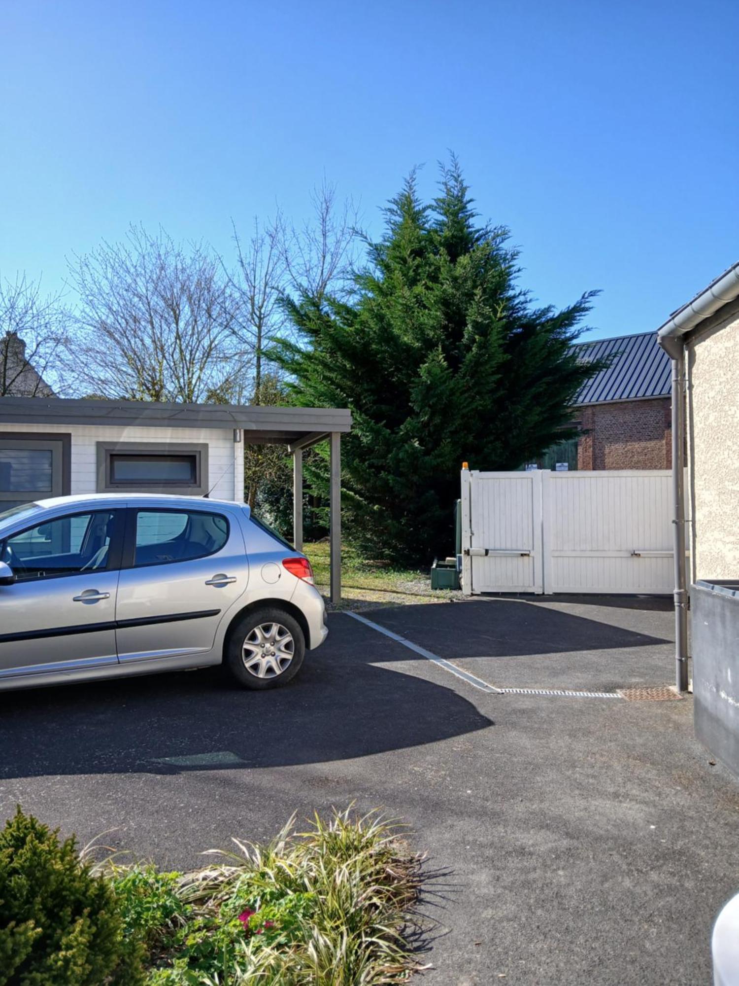 Les Trois Salazes Bed & Breakfast Cambrai Exterior photo
