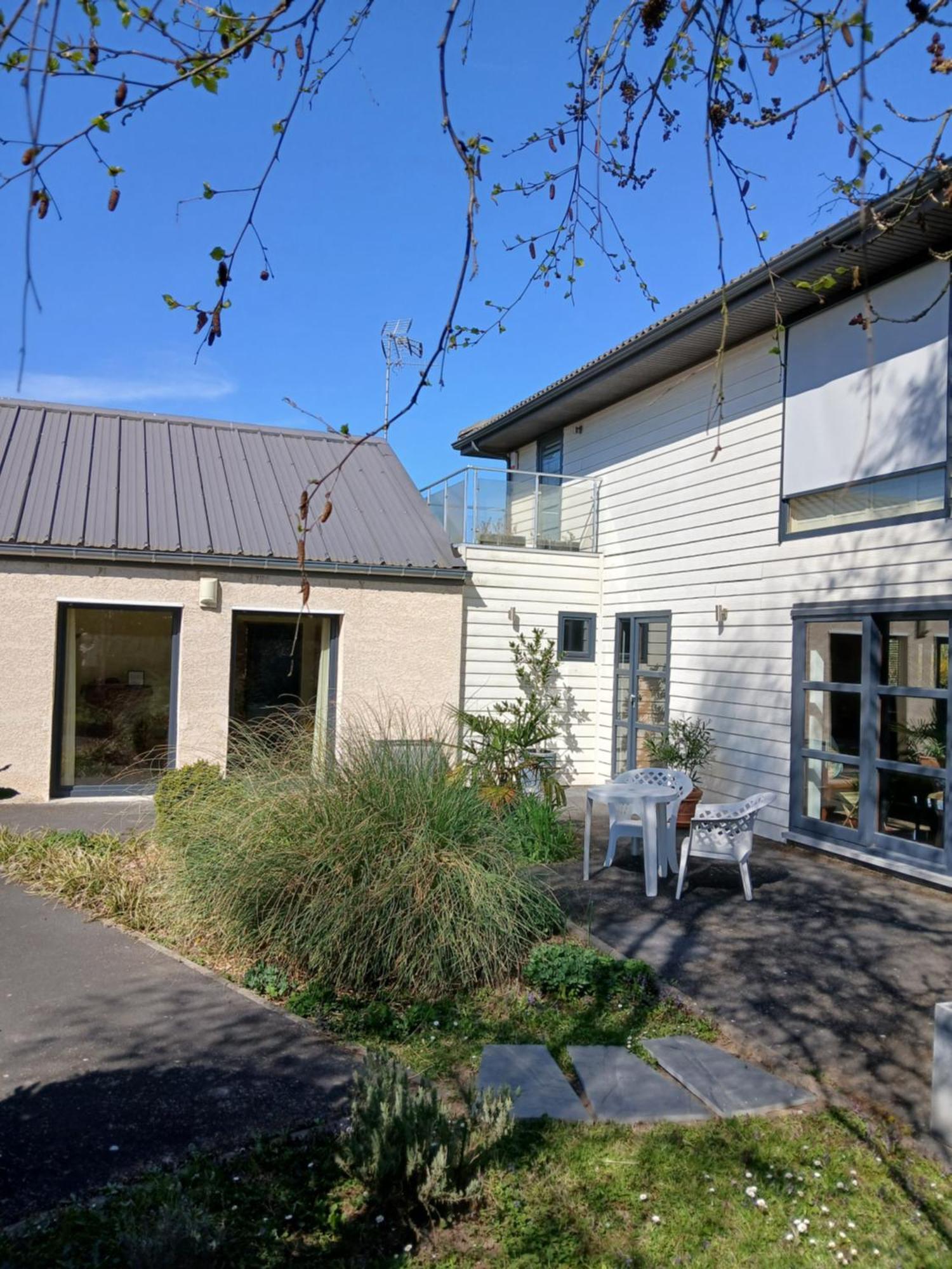 Les Trois Salazes Bed & Breakfast Cambrai Exterior photo